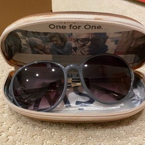 TOMS Vintage sunglasses, Blue grey NWOT